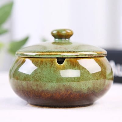 Groen gebakken in de oven- Keramische Asbak met Deksel - Retro Glazuur - Anti-geur - Rookhouder - Voor Binnen & Buiten-11.2*9cm