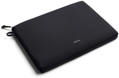 Bellroy Lite Sleeve MacBook Pro/Air 15/16 – Geschikt voor 16 Laptop – Extra Duurzame Gecoate Rits – Superieure Bescherming met Dubbele Dichtheid Schuim - Zwart