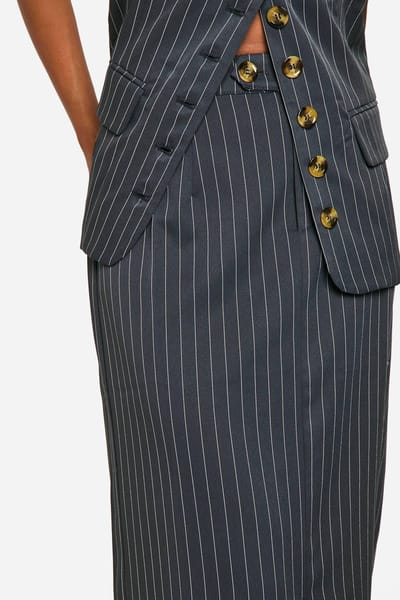 boohoo Dames Tonal Nadelgestreepte Maxi Rok met Gespleten Rug in Kolomstijl | Houtskool | Maat: 34