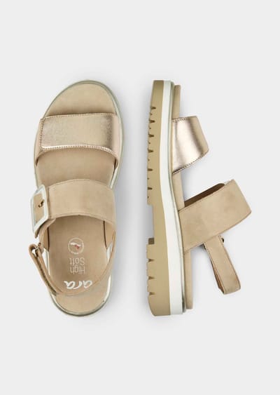 Sandalen met decoratieve siersluiting - beige - Gr. 39 van Goldner Fashion