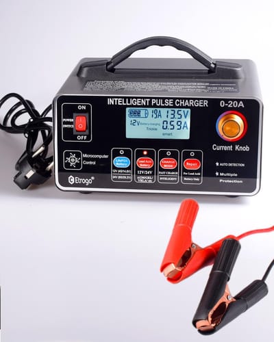 Automatische Acculader 12V 24V voor Auto's en Vrachtwagens