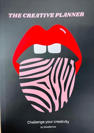 CREATIVE PLANNER 'KISS ME' - DATELESS