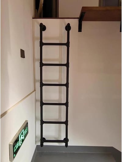 Uitgangsladder - Bedladder Klimladder - Veilig Klimmen - Stevige Smeedijzeren Constructie - 145 cm Hoog - Zwart