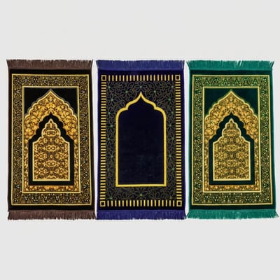 FIRASET Islamic Prayer Rug –Seccade - Set van 3 Gebedskleden – Dun en Zacht Turks Janamaz – Inclusief 3 Gebedskralen