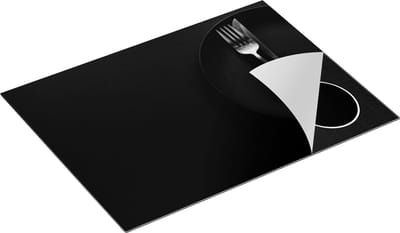 Chefcare Inductie Beschermer Gouden Bestek op een Zwarte Achtergrond - Zwart Wit - 70x50 cm - Afdekplaat Inductie - Kookplaat Beschermer - Inductie Mat