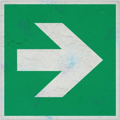 Nooduitgang richtingspijl bord - E005 | Forex Re materiaal | 10 x 10 cm