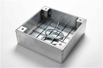 Betegelingsdeksel voor klinkers - Afdekking bestrating - Terras afwerken - Met neopreen pakking - 70 x 70 cm - Aluminium