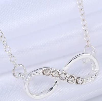 Ketting met oneindig liefdes symbool (infinity) zilverkleurig