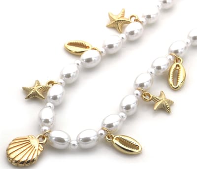 Ketting - Parel look met bedels - Fashion sieraden - Verstelbaar - 45cm