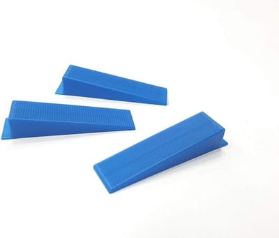 Tegelnivelleersysteem met 50 blauwe wiggen - voor perfecte tegeluitlijning en vlakheid