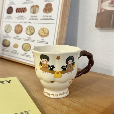 Cartoon Jongen en Meisje Stel Keramische Mok Souvenir Hoogvoetige Kop Om Verjaardagscadeau te Geven aan Vrienden Beste Vriend Zussen 201-300ml