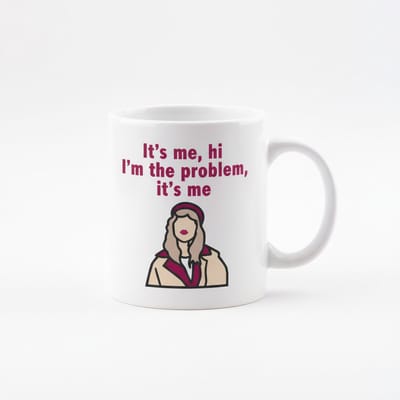 Grappige Tekst Mok “It’s Me, Hi, I’m the Problem” – Popcultuur Humor Design – Witte Keramische Koffiemok 330 ml