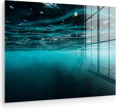 MuchoWow® Glasschilderij 120x90 cm - Schilderij acrylglas - Zee - Onderwater - Blauw - Foto op glas - Muurdecoratie woonkamer - Wanddecoratie slaapkamer - Schilderijen