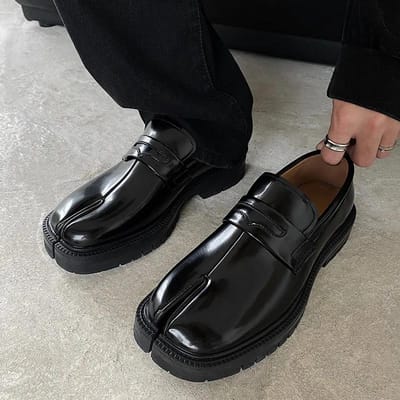 Mooie Split toe hoefijzer schoenen voor mannen dikke zool Lefu schoenen Tabi schoenen lakleren schoenen Koreaanse versie trend casual 39 gray