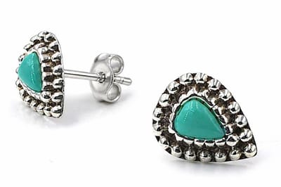 Zilveren oorknopjes druppel met turquoise steentje