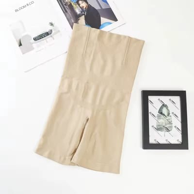 CHPN - Shapewear - Corrigerend ondergoed - High-Waist - Met korte pijpjes - Beige - M/L - Corrigerend ondergoed - Shape wear - Shapen - Boxtershort - Corrigerend ondergoed met korte pijpjes
