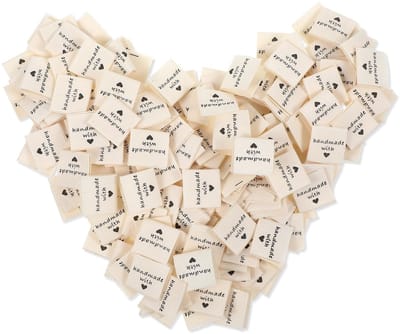 Dailygoods- Stoffen Etiketten 200 Stuks - Handgemaakte Labels - Naaien - Decoratie - Katoen - Lichtgeel - Afmetingen 4 x 2 cm - Naaietiketten