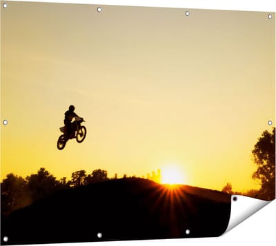 Gards Tuinposter Silhouet van een Motorcross bij Zonsondergang - 120x90 cm - Tuindoek - Tuindecoratie - Wanddecoratie buiten - Tuinschilderij