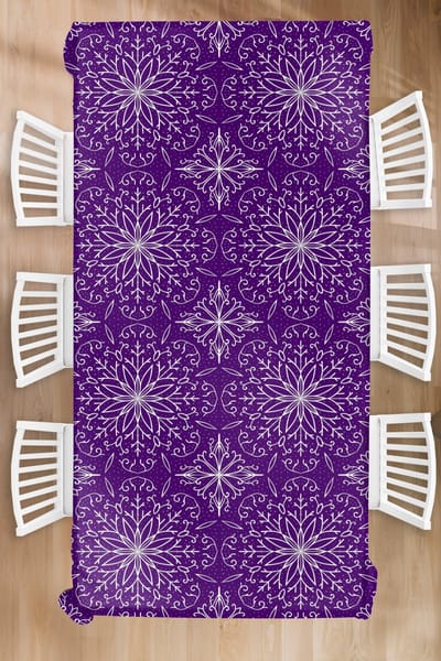 Kerst Tafelkleed - Kerstmis Decoratie - Tafellaken - Patronen - Kerst - Sneeuw - 150x300 cm - Kerstmis Versiering - Tafeldecoratie Kerstmis - Kerstdecoratie tafel - Tafelversiering