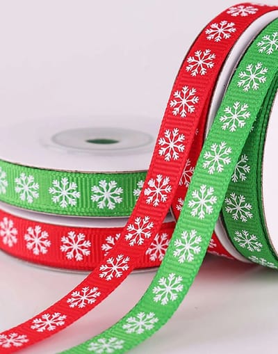 2 rollen kerst cadeau lint rood - groen sneeuwvlokken - per rol 9 meter