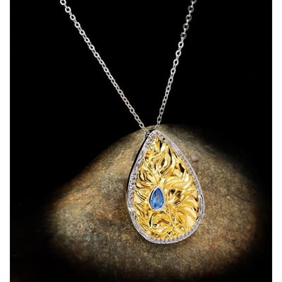 Reliëf tweekleurige modieuze en elegante saffierhanger, geschikt voor alle seizoenen, sleutelbeenketting voor vrouwen brown