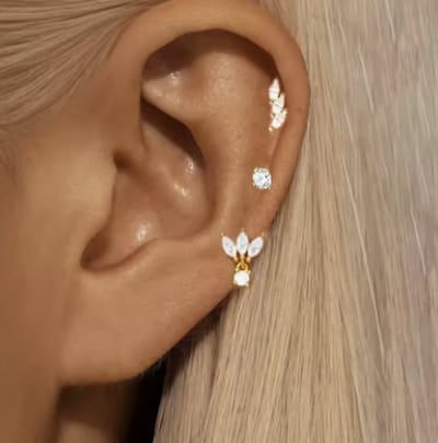 Oorbellen / Piercing Set - 3 stuks - Kleur: Goud - Luxe Oorbellen - Incl. Cadeauverpakking - Oorhangers / Oorring / Oorknopjes / Piercings - Hoge Kwaliteit RVS - Stainless Steel / Roestvrijstaal - Verkleurt Niet - Oorbellen Set - Labret