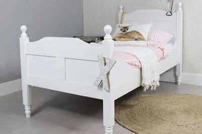 Rockwood® Peuterbed Amalia Wit met lattenbodem en bedhekje witIk wil een gratis peuterdekbed