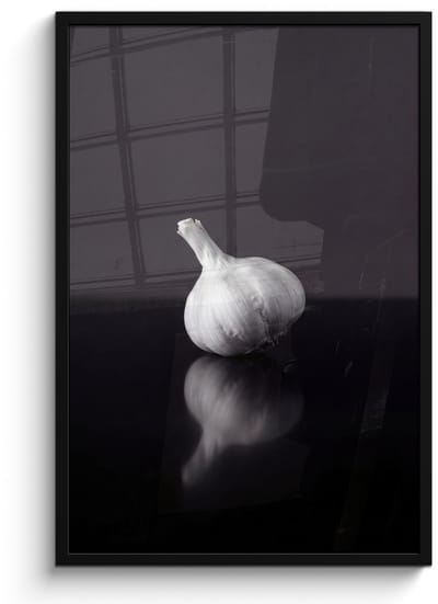 Poster in lijst - Fotolijst 60x90 cm - Posters - Knoflook - Zwart - Wit - Posterlijst zwart - Decoratie - Wanddecoratie woonkamer - Muurdecoratie slaapkamer
