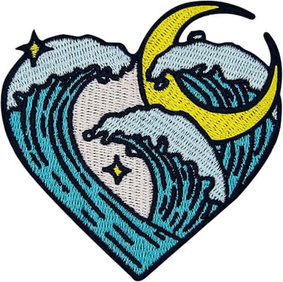 Geborduurde Patch - Strijk Embleem - Kleding Versieren - Eenvoudig Strijkbaar - 7.5x7.5cm - Rood