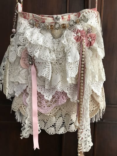 Unieke, handgemaakte cross body tas, Ibiza boho kanten tas, handgemaakt door Atelier d'Emilie
