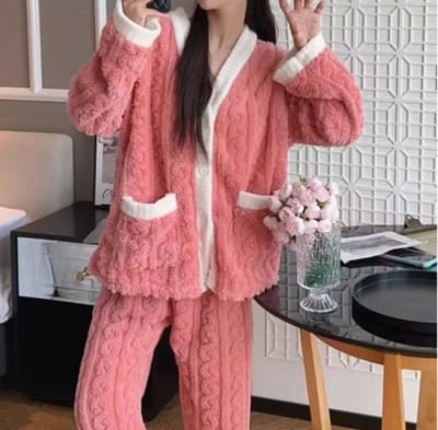Herfst & Winter Nachtkleding voor Vrouwen - 2 Sets Koraal Fluwelen Pyjama's (40-70 kg) - Verdikte, Losse Home wear voor Studenten - Dames Pyjama, Cozy Nachtkleding, Comfortabele Slapensets