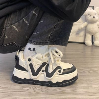 Damesschoenen Kleine Witte Schoenen Dames Herfst Dikke Zool Veelzijdige Broodschoenen Dames Tide Vrije Tijd Sport Papa Schoenen Boardschoenen 40 zwart