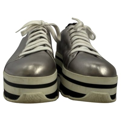 Prada Platform Sneakers in Zilveren Leer