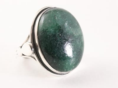 Grote ovale zilveren ring met groene aventurijn - maat 19
