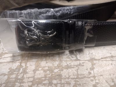 RR22-66.zw.zw : zwart leren riem, zwarte drakenkop buckle, zwarte zijden, 125cm