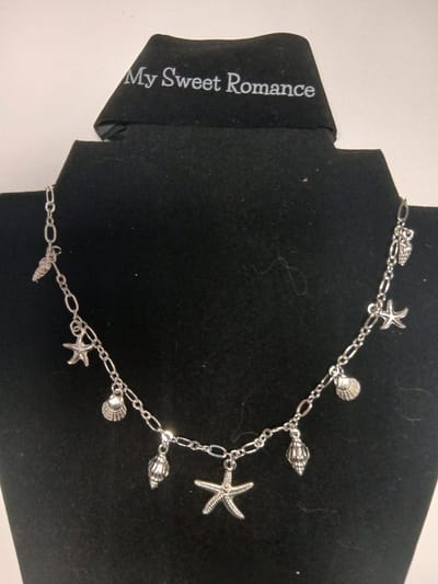 My Sweet Romance® - Zilverkleurige Dames Ketting met Zeester en Schelpen Bedels
