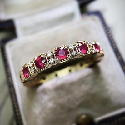 Huitan Vintage Rose Rood Zirconia Vingerringen voor Vrouwen Goudkleurige Ring Heldere Dames Accessoires Feest Verjaardagscadeau Nieuwe Sieraden 10