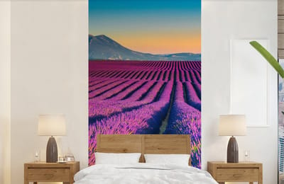 Behang - Fotobehang Lavendel - Berg - Bloemen - Breedte 120 cm x hoogte 240 cm