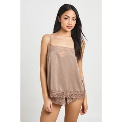 boohoo Dames Satijnen Pyjama Set Met Kanten Paneel Detail Cami & Short | Mokka | Maat: 34