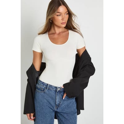 boohoo Dames Naadloze bodysuit met scoop-neck en korte mouwen | Creme | Maat: Small