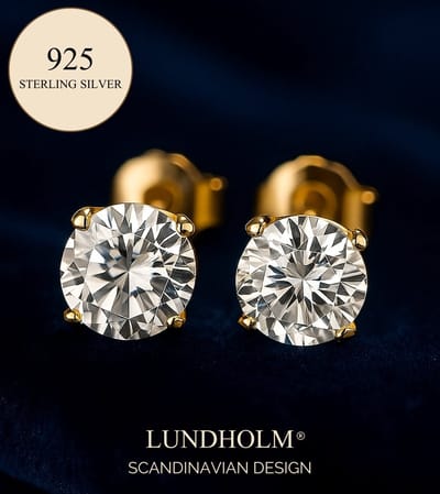 Lundholm Oorknopjes Dames – 925 Sterling Zilver - Gold Plated – Luxe Studs met Zirkonia Steen (Ø 5 mm) – Luxe Oorbellen Dames Sieraad Cadeau – Luxe Geschenkverpakking