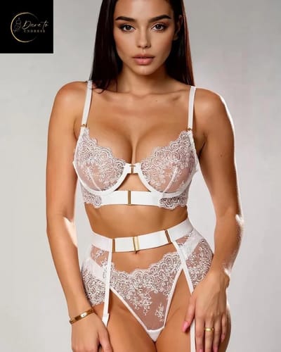 Luxe Lingerieset Dames – Lingerie Erotisch – Sexy Lingerie – 4-delige set – Wit Kant – Lingerie Setje – Verleidelijke BH met Jarretels & Hoge Taille String – Sexy Lingerie – Chique – Luxe –Boudoir Look – Kinky – Erotisch – Maat XS/S, M, L, XL