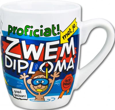 Mok - Snoep - Proficiat met je zwemdiploma - Cartoon - In cadeauverpakking met gekleurd lint