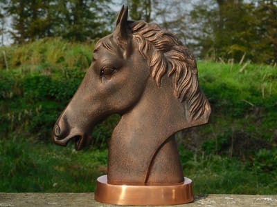 Robuust Paardenhoofd - alu - koper-look voet