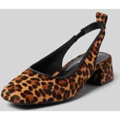 Pumps met blokhak, model 'SMITTEN'