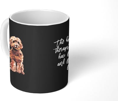 Mok - Koffiemok - Quotes - Honden - Spreuken - The best therapist has fur and four legs - Mokken - 350 ML - Beker - Koffiemokken - Theemok - Mok met tekst