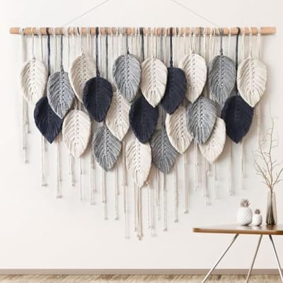 Groot Boho Macramé Wandtapijt met Bladmotief - Handgemaakt Geweven Muurdecoratie met Kwastjes voor Slaapkamer, Woonkamer of Galerij - 100x75 cm