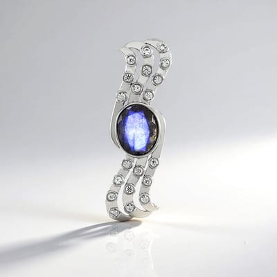 Cavill - Zilveren Hanger - 925 Sterling Zilver Platina Gecoat - Ovale Labradoriet 1,474 ct & Zirkonia 0,421 ct - Modern Design - Sieraden Madagaskar
