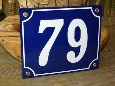 Emaille huisnummer 18x15 blauw/wit nr. 79