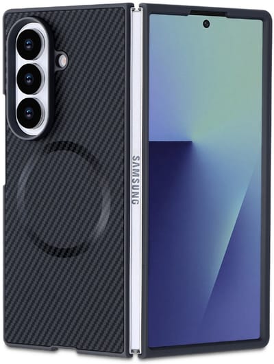 CaseMania Backcase hoesje geschikt voor Samsung Galaxy Z Fold 7 - Zwart (Carbon-look) - TPU (Zacht) - Realistische Carbon Look - Compatible met MagSafe & Qi2